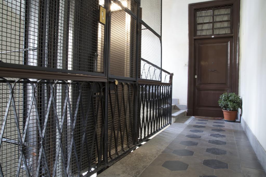 Cairoli Interno 9A - La Sapienza - Termini Station Apartman Róma Kültér fotó